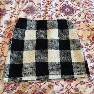 Forever 21 Black and Cream Checkered Skirt